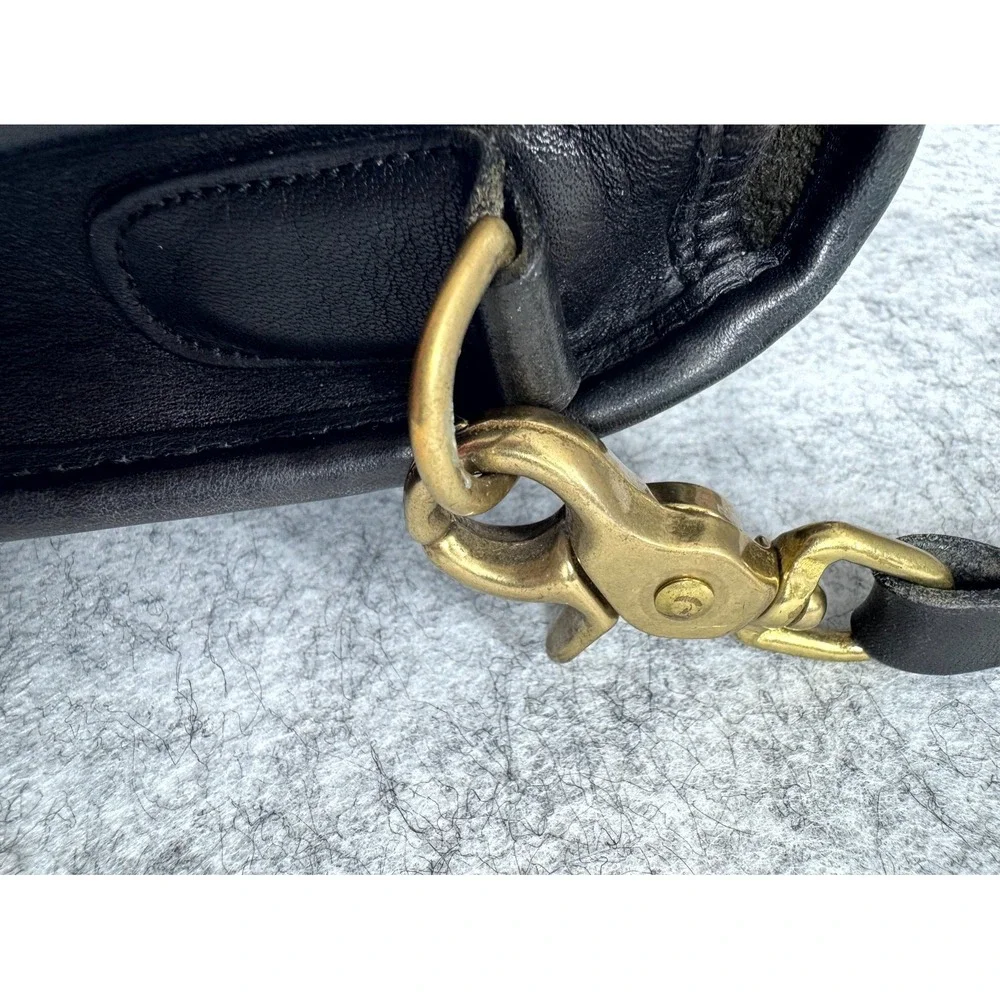 Vintage Coach Willis Top Handle cross Bag Women's Black Leather Inner Pockets